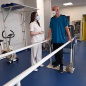 La falta de actividad física, el confinamiento e incluso largos periodos en cama en los casos más graves, provocan una afectación multisistémica, dañando mucho más que los pulmones La falta de actividad física, el confinamiento e incluso largos periodos en cama en los casos más graves, provocan una afectación multisistémica, dañando mucho más que los pulmones