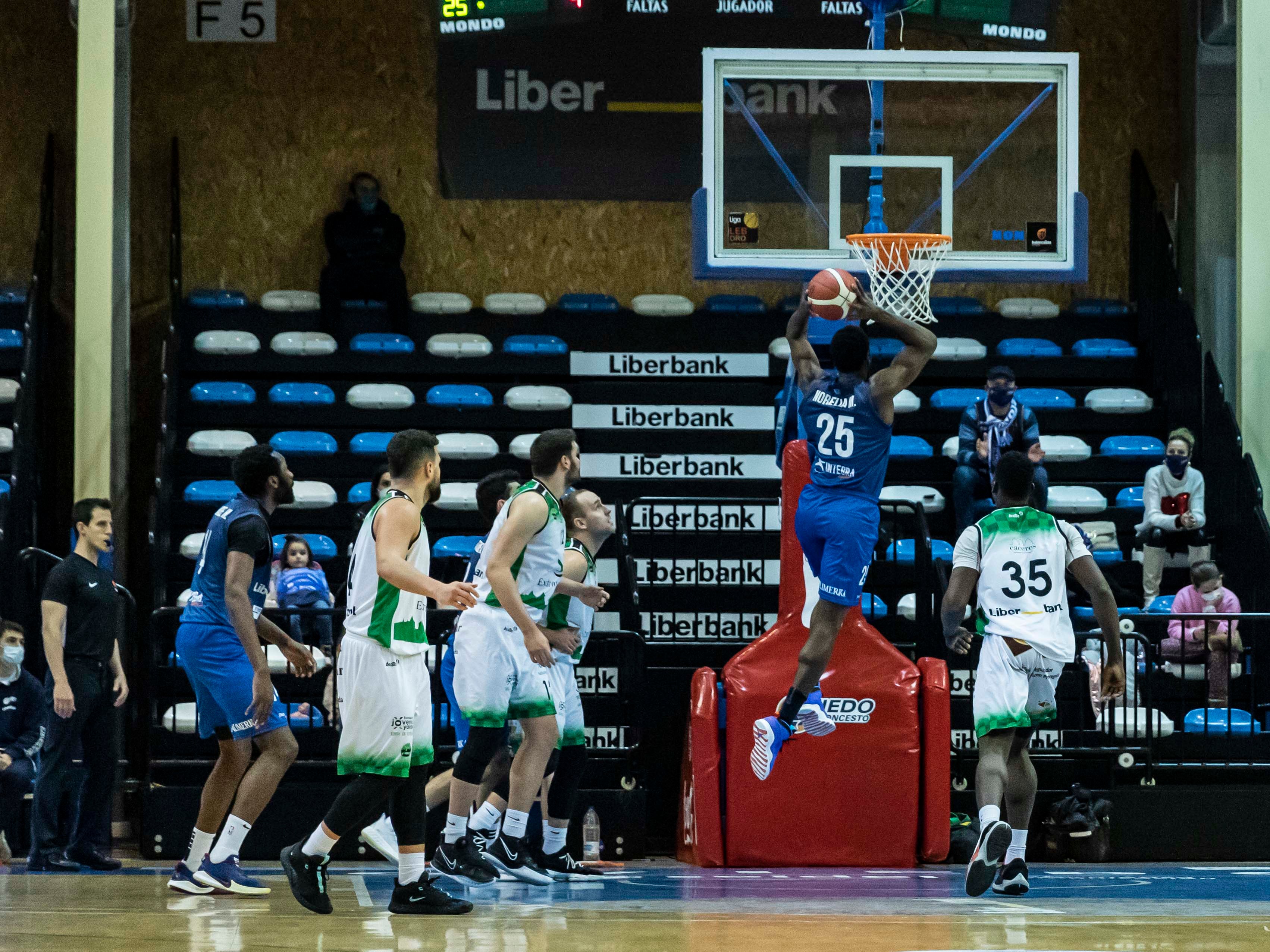 El Liberbank se mete en la fase de ascenso El Liberbank se mete en la fase de ascenso