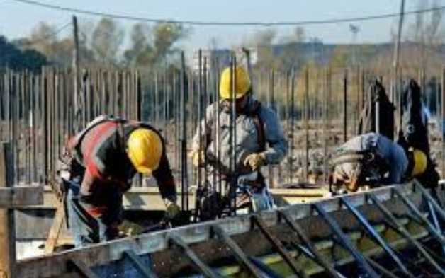 Frecom calcula que podrían destruirse 5.000 empleos en el sector de la construcción si no se recupera la inversión Frecom calcula que podrían destruirse 5.000 empleos en el sector de la construcción si no se recupera la inversión