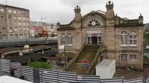 O PP ofrece un gran consenso para loitar para salvaguardar o gran proxecto da Praza de Abastos Obras na praza de abastos
