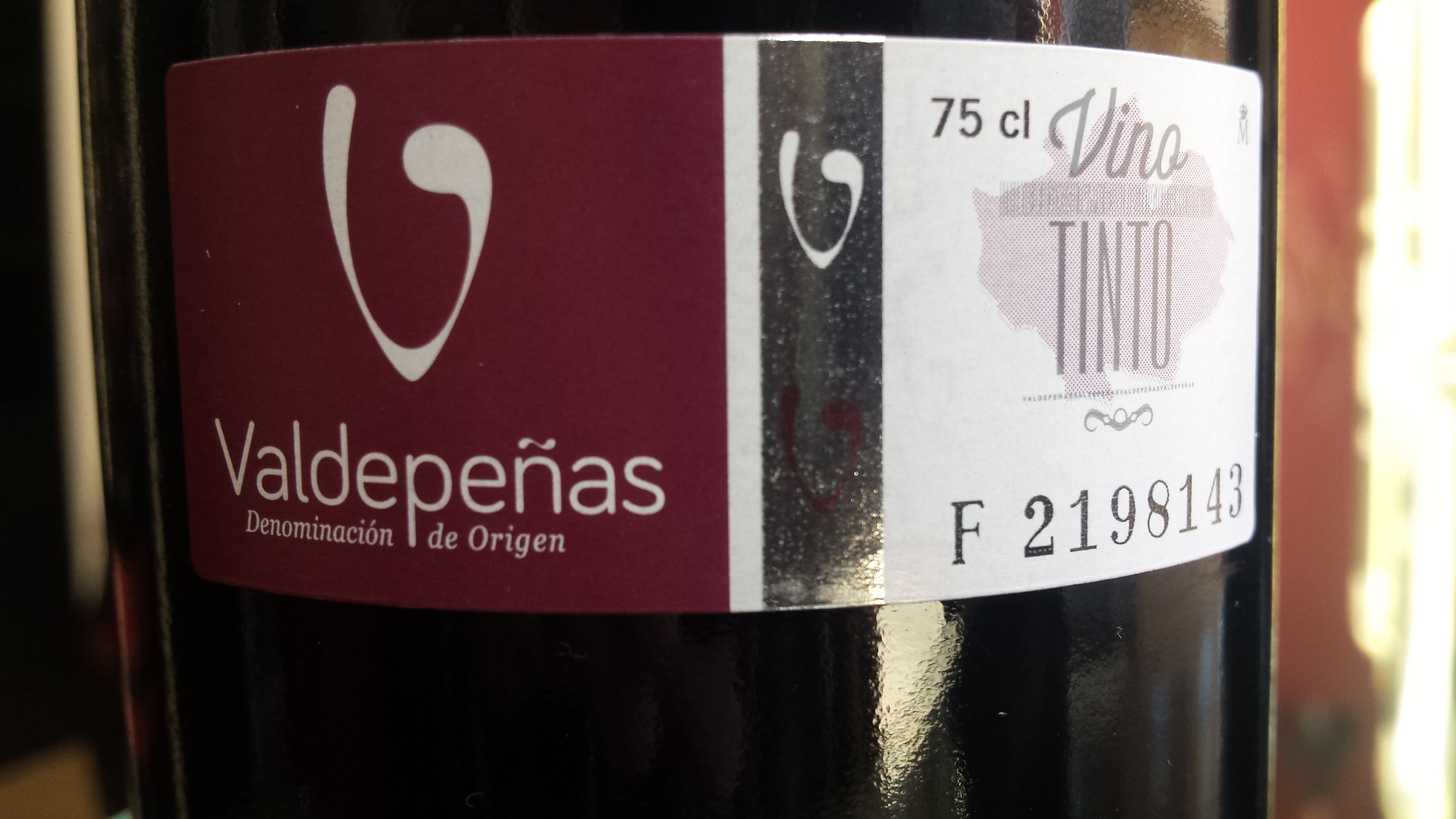 Interprofesional de los Vinos de Valdepeñas y Gobierno regional se reúnen Interprofesional de los Vinos de Valdepeñas y Gobierno regional se reúnen