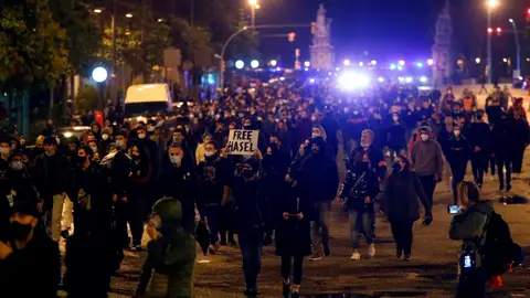 Nueva jornada de disturbios en Barcelona tras el encarcelamiento de Pablo Hasél Nueva jornada de disturbios en Barcelona tras el encarcelamiento de Pablo Hasél