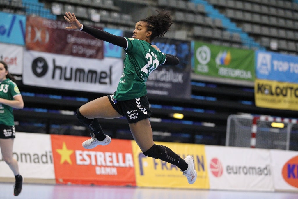 Los dos equipos sénior del Club Balonmano Elche ceden por la mínima ante Granollers y Elda Los dos equipos sénior del Club Balonmano Elche ceden por la mínima ante Granollers y Elda