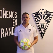 Quezada posa para Onda Cero Marbella Quezada posa para Onda Cero Marbella