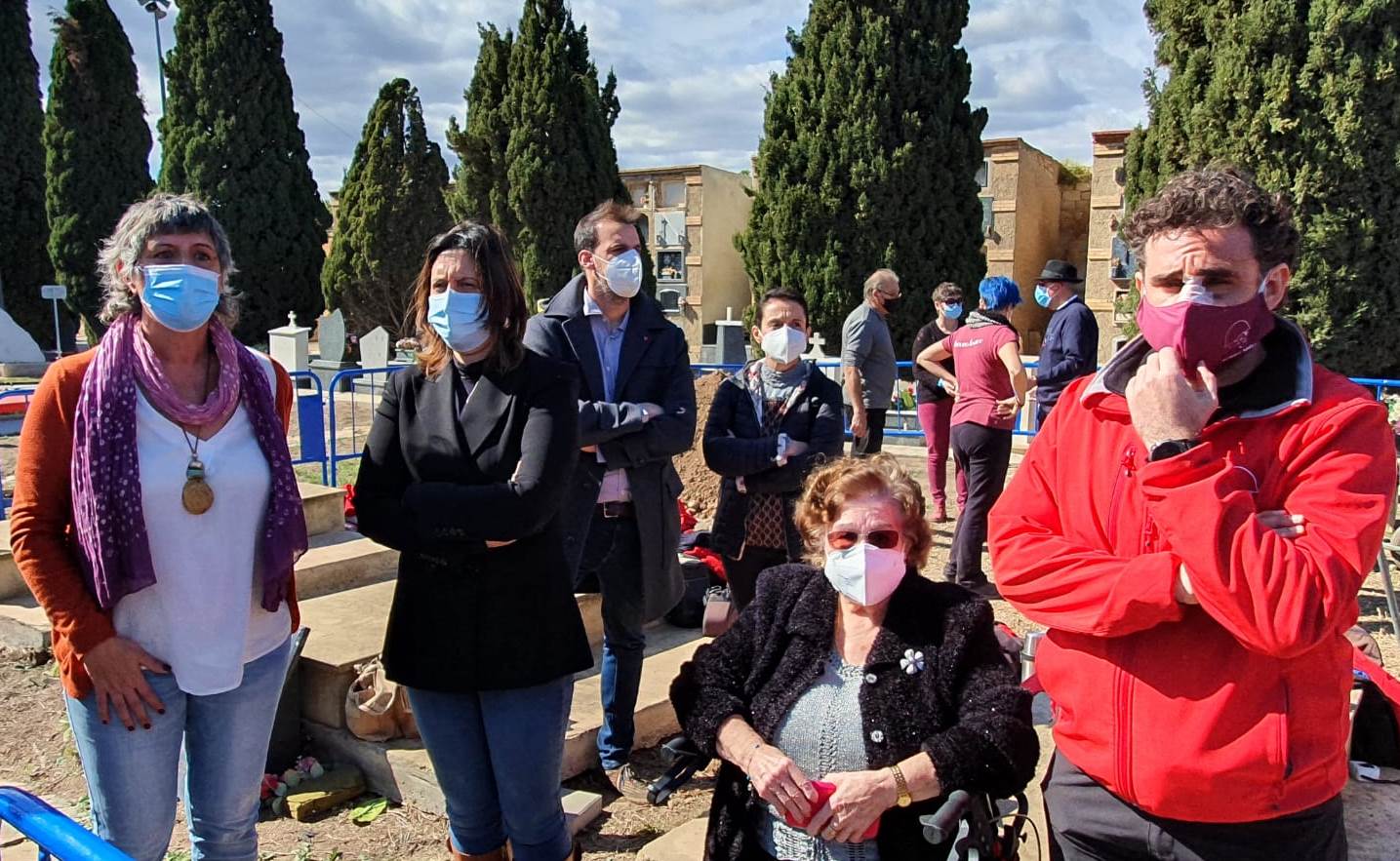 Aparecen restos infantiles en la fosa número 10 del cementerio donde se busca a represaliados del franquismo Aparecen restos infantiles en la fosa número 10 del cementerio donde se busca a represaliados del franquismo