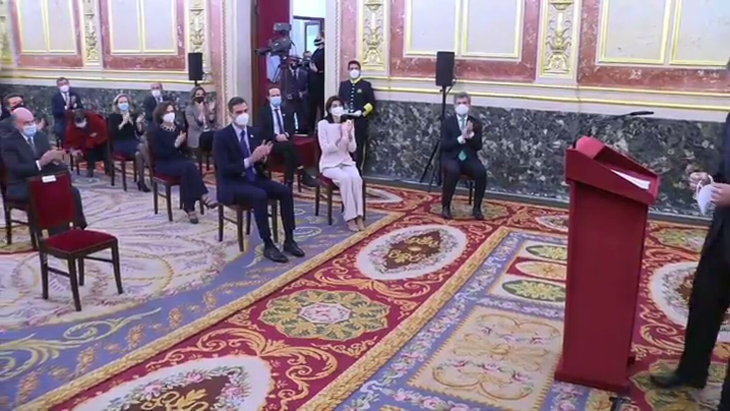 Pablo Iglesias no aplaude al rey Felipe VI en el acto de conmemoraci&oacute;n del 23F