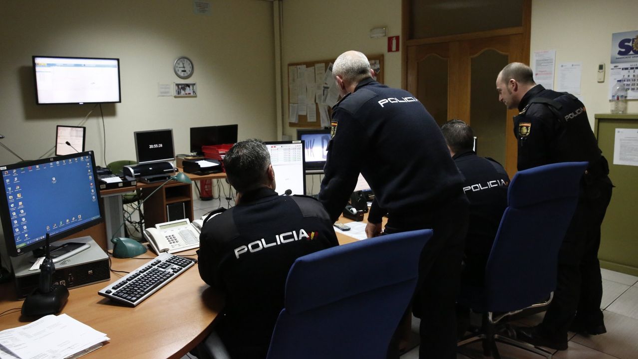 El SUP pedirá una auditoria por las 600 llamadas perdidas tras cerrar la sala del 091 en Lugo El SUP pedirá una auditoria por las 600 llamadas perdidas tras cerrar la sala del 091 en Lugo