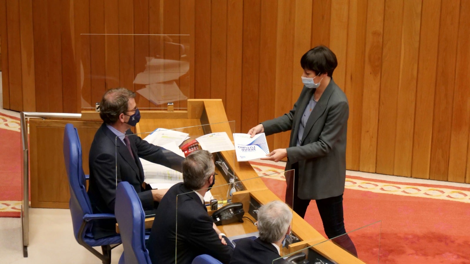 La gestión de las residencias enfrenta a Feijóo y Pontón La gestión de las residencias enfrenta a Feijóo y Pontón