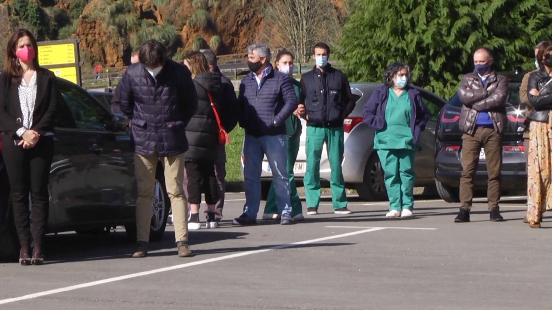 Joaquín Gutiérrez recibe el homenaje de familia y compañeros Joaquín Gutiérrez recibe el homenaje de familia y compañeros