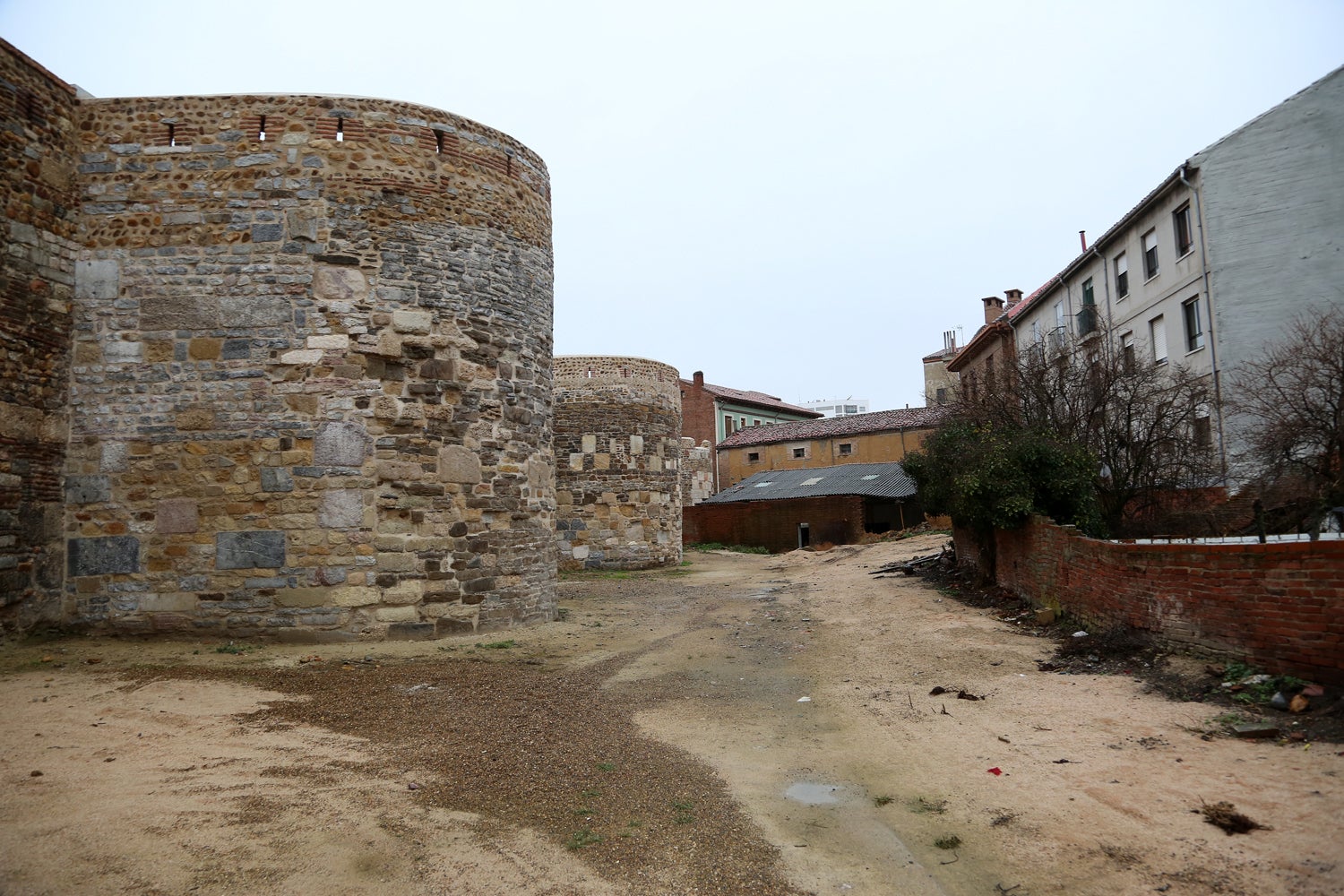 El Molino Sidrón se convertirá en un centro de emprendimiento y albergará el aula de escritores leoneses El Molino Sidrón se convertirá en un centro de emprendimiento y albergará el aula de escritores leoneses