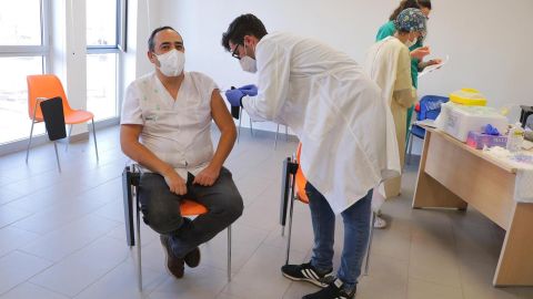 Equipo de vacunaci&oacute;n en la gerencia de Alc&aacute;zar