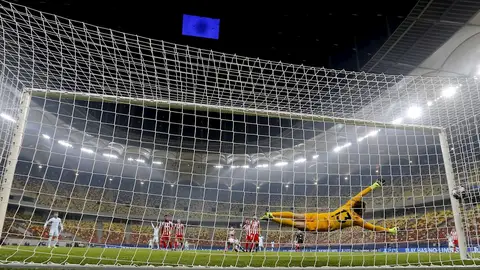 Giroud marca ante Oblak Giroud marca ante Oblak