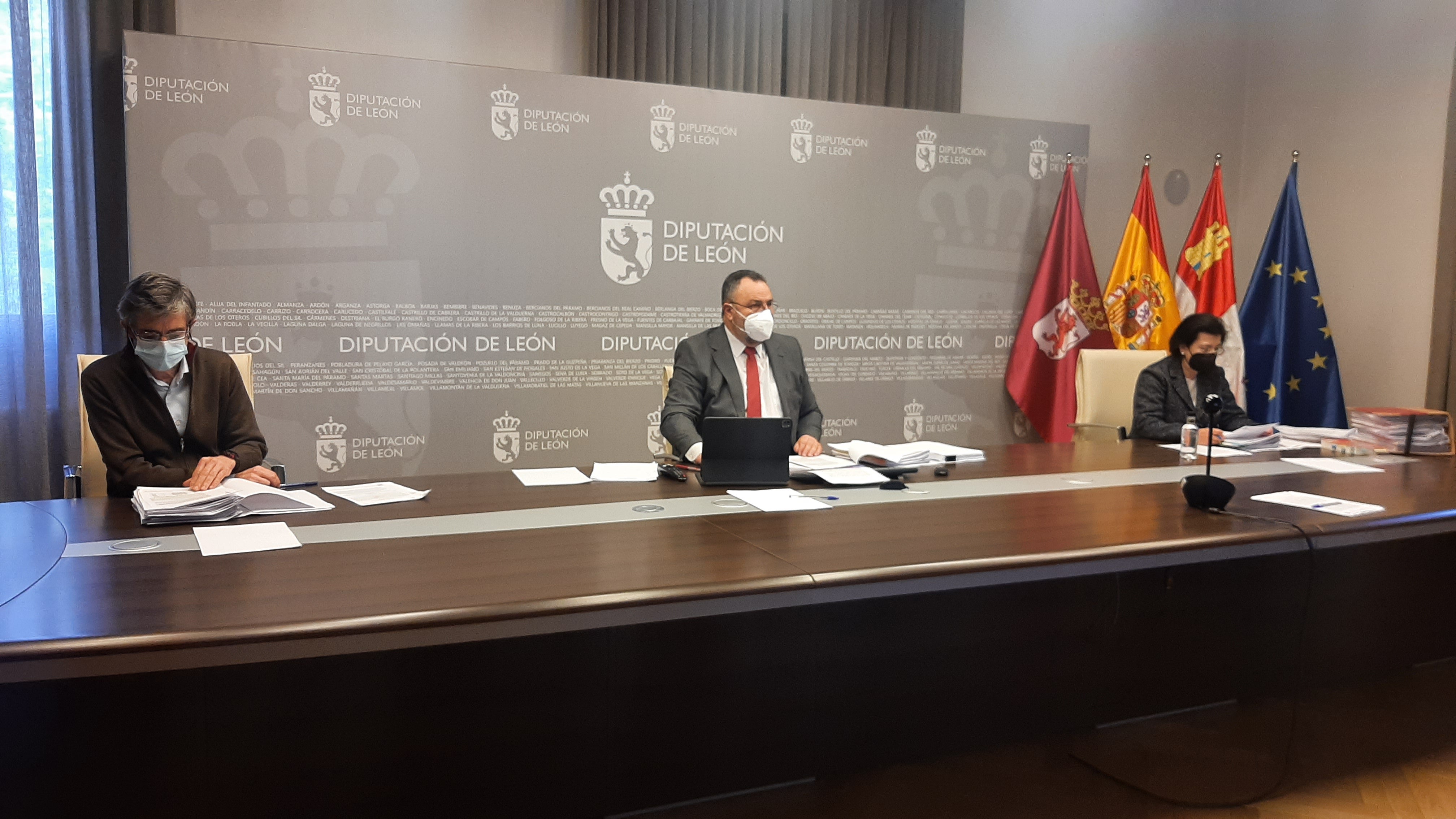 La Diputación de León aprueba las bases de los planes provinciales de cooperación con una inversión de 21 millones de euros La Diputación de León aprueba las bases de los planes provinciales de cooperación con una inversión de 21 millones de euros
