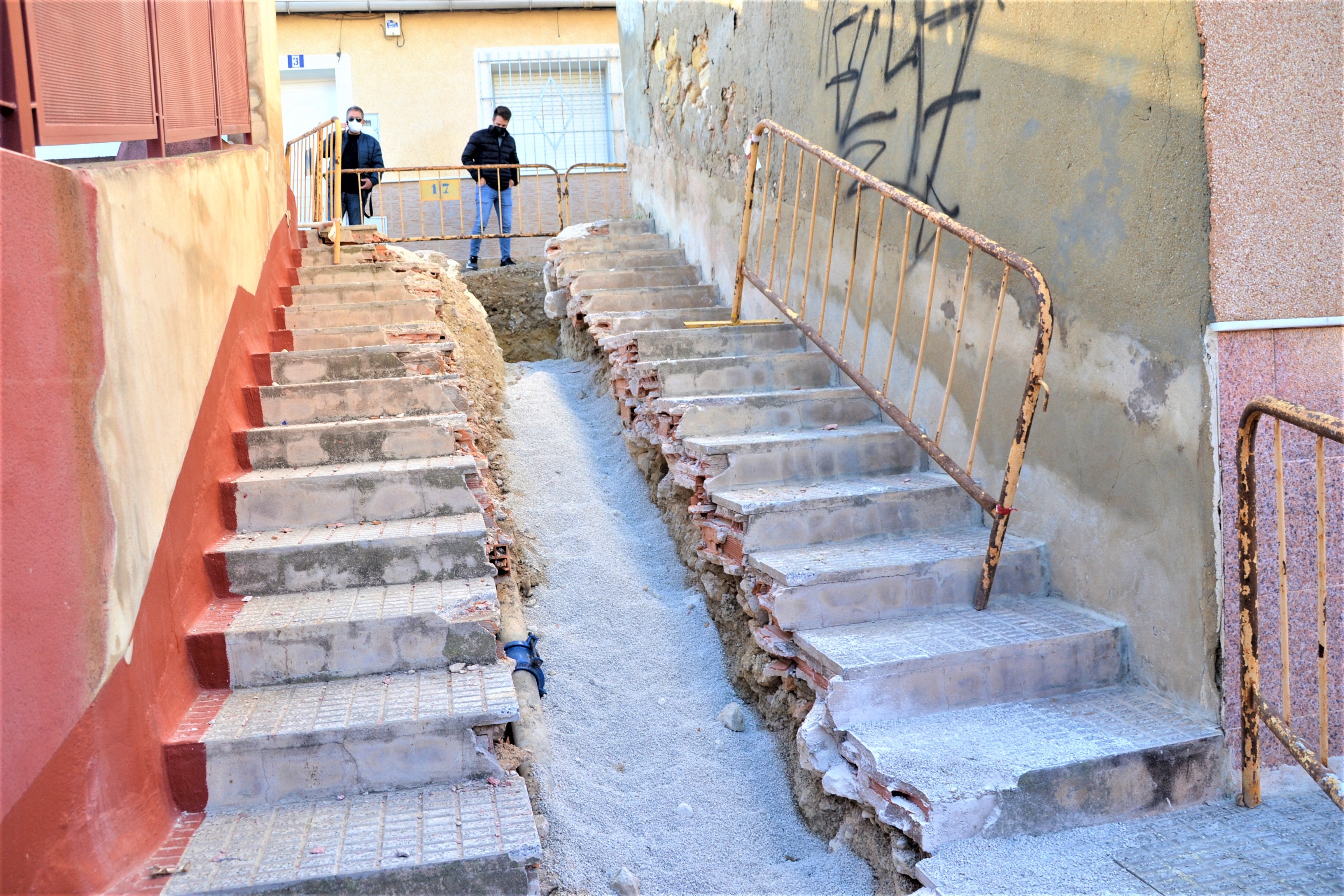 La concejalía de Obras y Servicios se encuentra realizando una serie de mejoras en la zona sur de casco urbano La concejalía de Obras y Servicios se encuentra realizando una serie de mejoras en la zona sur de casco urbano