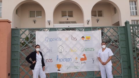 Raquel y Virginia, auxiliares de AFA Vitae