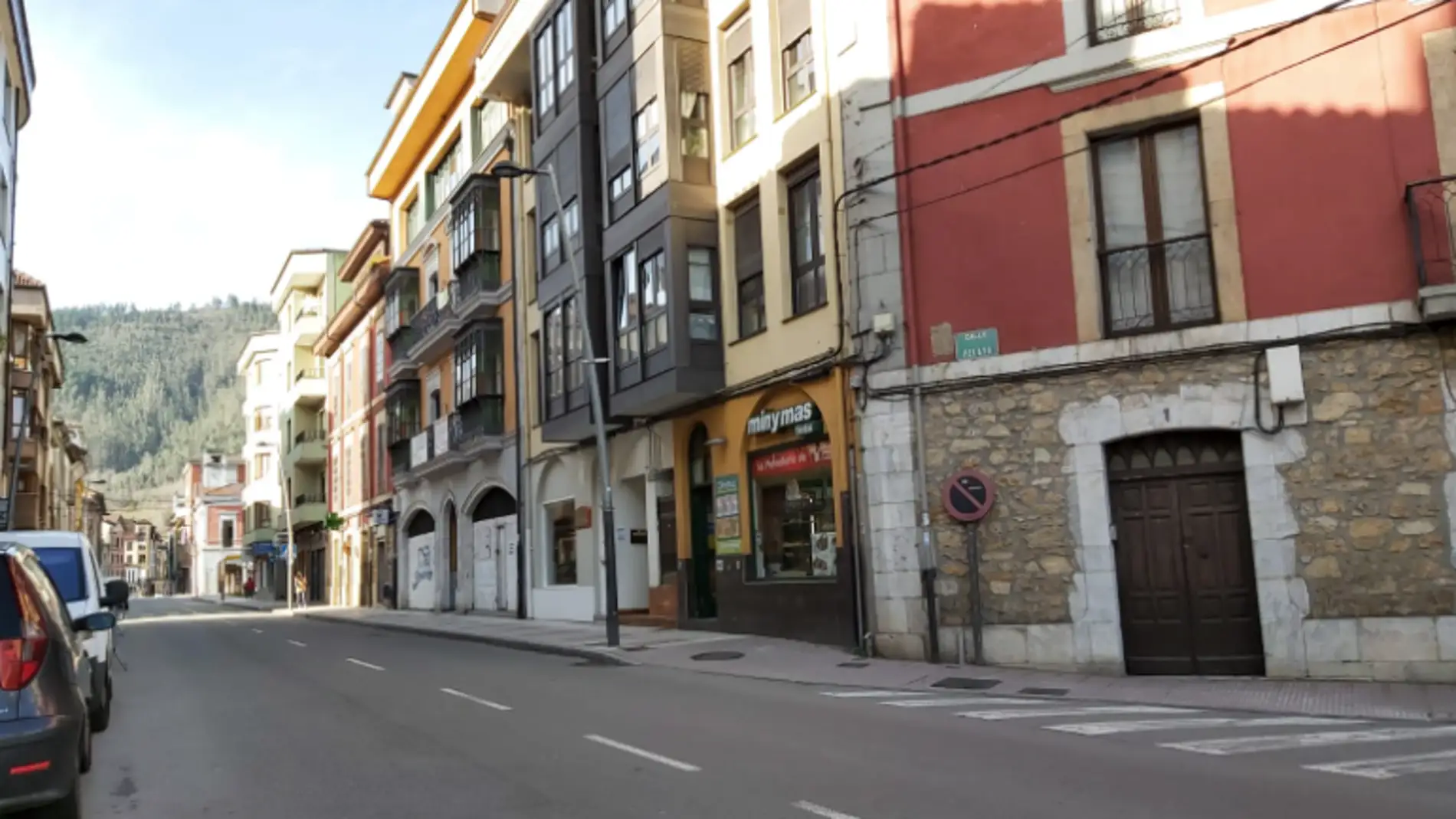 Calle Covadonga en Infiesto