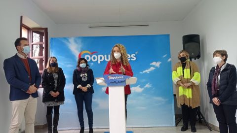 El PP elabora un Plan de choque con una docena de actuaciones para afrontar la falta de m&eacute;dicos.
