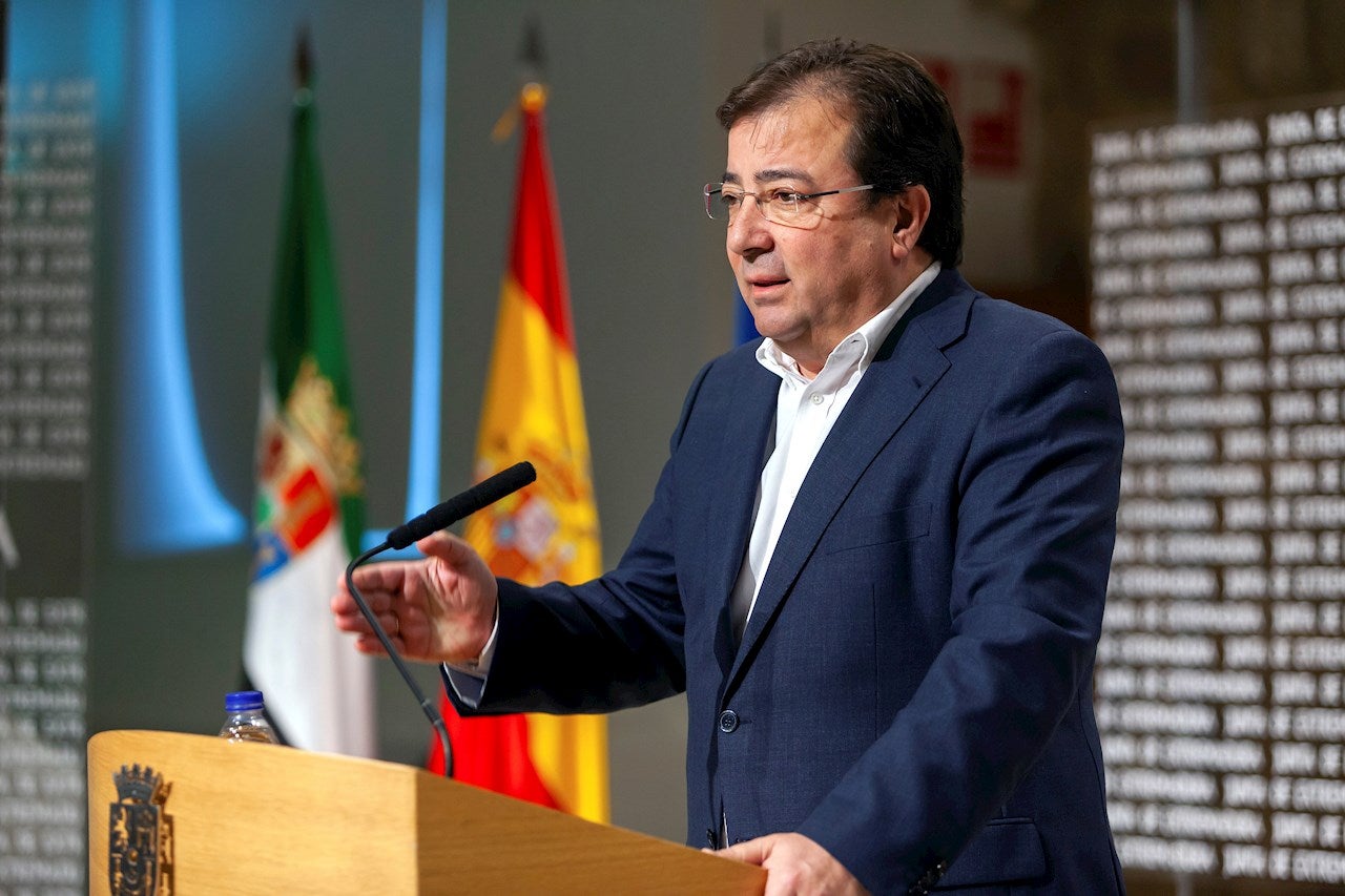 Fernández Vara a Pablo Iglesias: "Si lo que nos preocupa es España, me da igual que esté en el Gobierno o la oposición" Fernández Vara a Pablo Iglesias: "Si lo que nos preocupa es España, me da igual que esté en el Gobierno o la oposición"