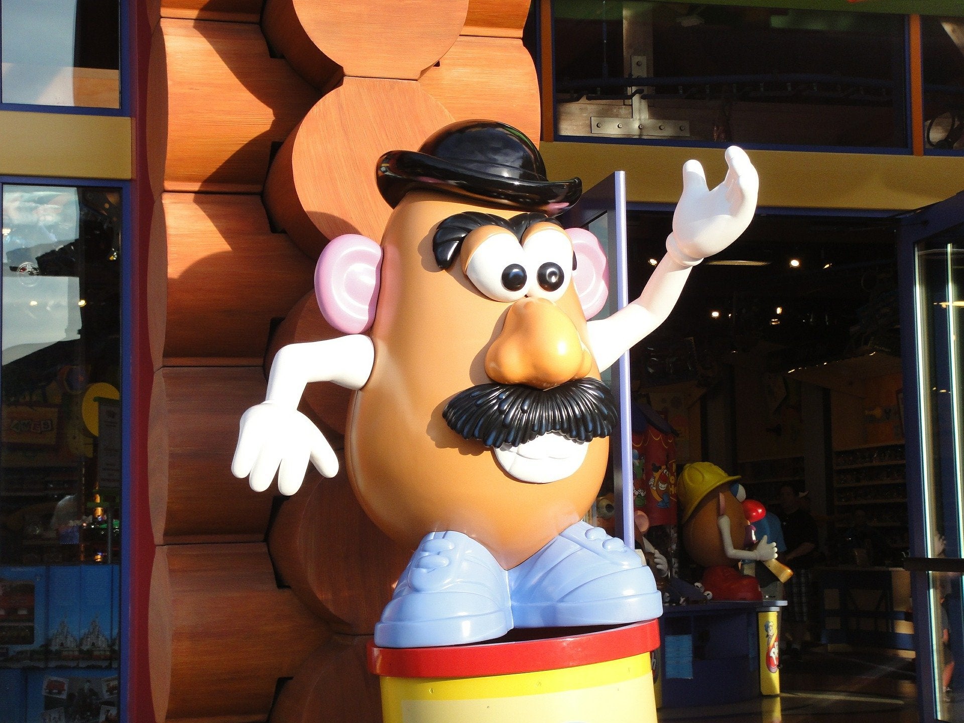 ¿Adiós a los señores Patata?: Hasbro le quita el género a la marca y pasará a llamarse 'Potato Head' ¿Adiós a los señores Patata?: Hasbro le quita el género a la marca y pasará a llamarse 'Potato Head'