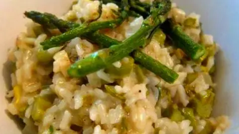 Arroz con espárragos trigueros Se Nos Va la Olla
