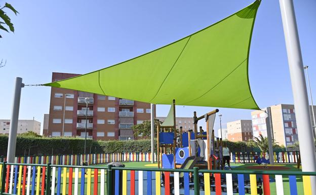 Badajoz tiene el aparataje preparado para reabrir los juegos infantiles, a la espera de una consulta con Salud Pública Badajoz tiene el aparataje preparado para reabrir los juegos infantiles, a la espera de una consulta con Salud Pública