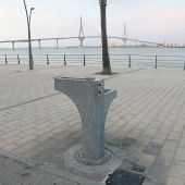 Una de las fuentes de agua pública en Cádiz