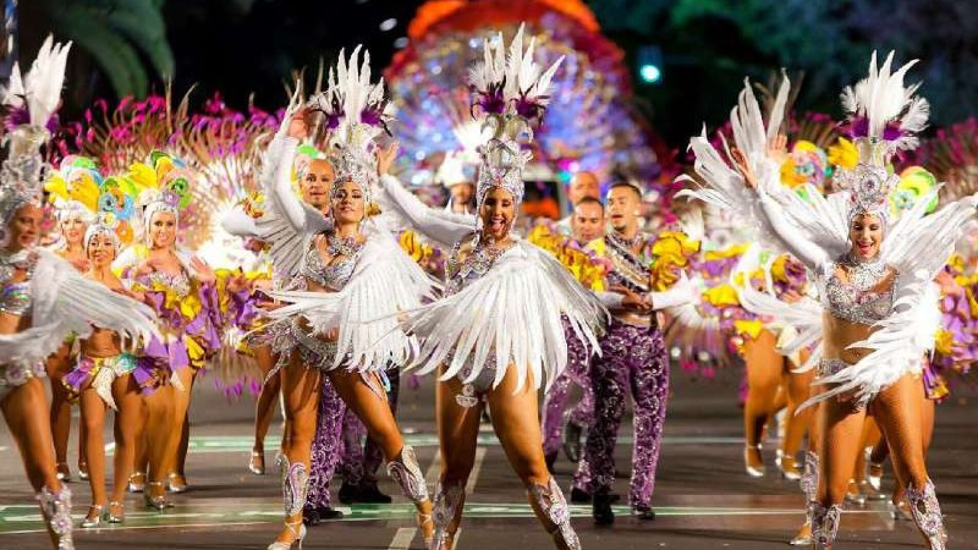 Santa Cruz de Tenerife aplaza su carnaval hasta junio por la alta