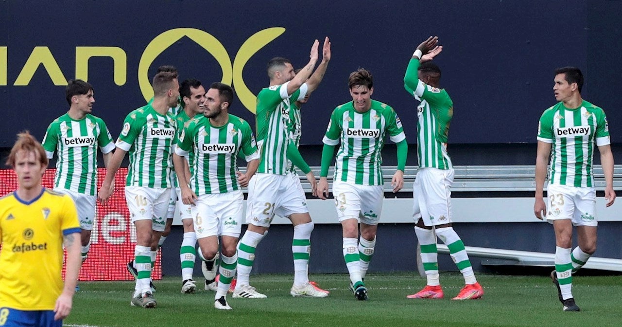 El Betis se lleva el derbi andaluz gracias a un gol de Juanmi El Betis se lleva el derbi andaluz gracias a un gol de Juanmi