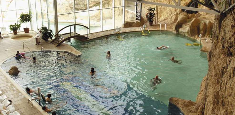 Un pedo desencadena una pelea que termina con tres detenidos en un balneario de Andorra Un pedo desencadena una pelea que termina con tres detenidos en un balneario de Andorra