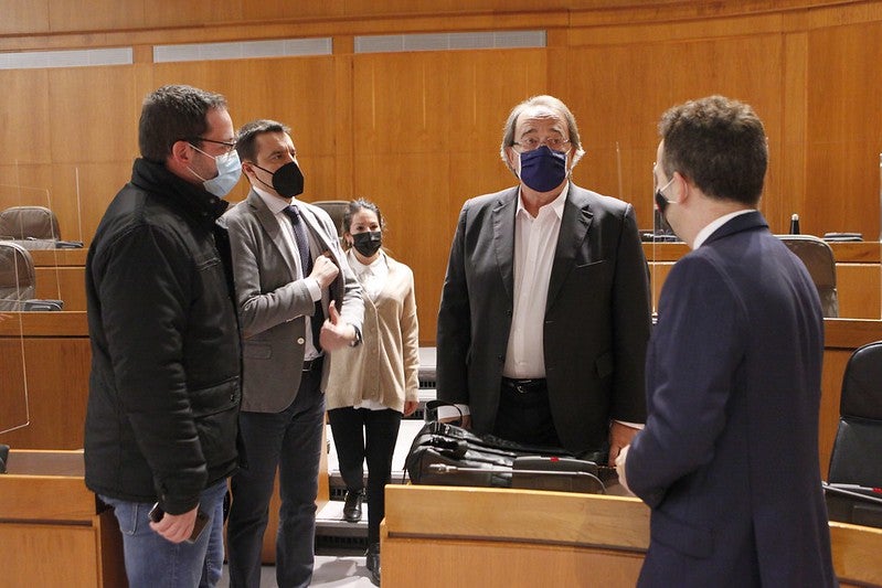 Aragón refinancia su deuda para ahorrar 63,4 millones de euros Aragón refinancia su deuda para ahorrar 63,4 millones de euros