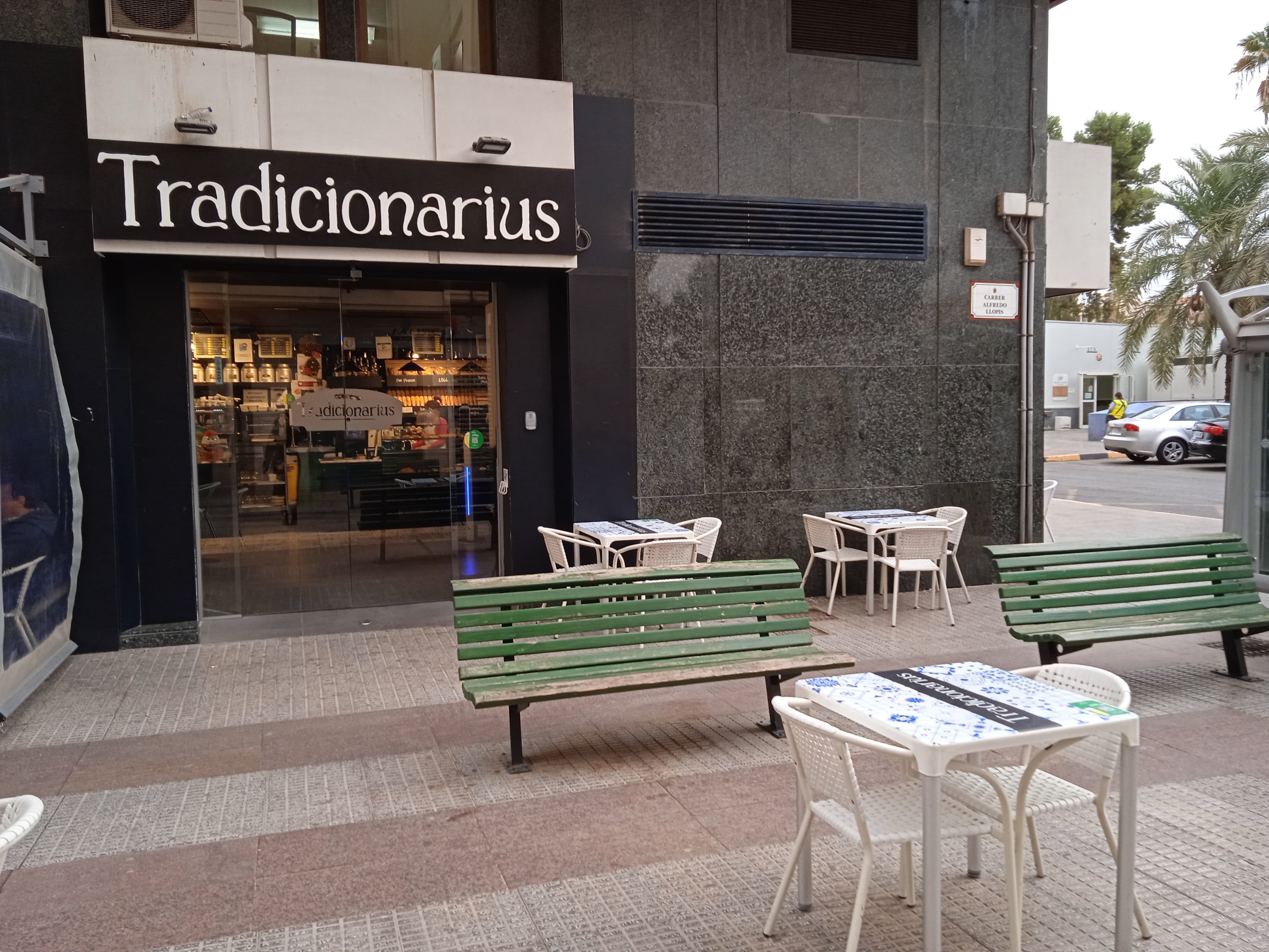 Este miércoles termina en Elche el plazo para solicitar las ayudas del Plan Paréntesis Este miércoles termina en Elche el plazo para solicitar las ayudas del Plan Paréntesis