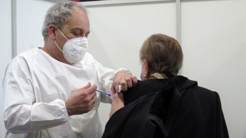 Asturias recibir&aacute; hasta 90.000 vacunas en abril