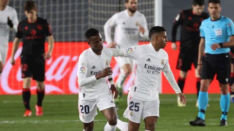Vinicius y Rodrygo celebran el gol del Real Madrid