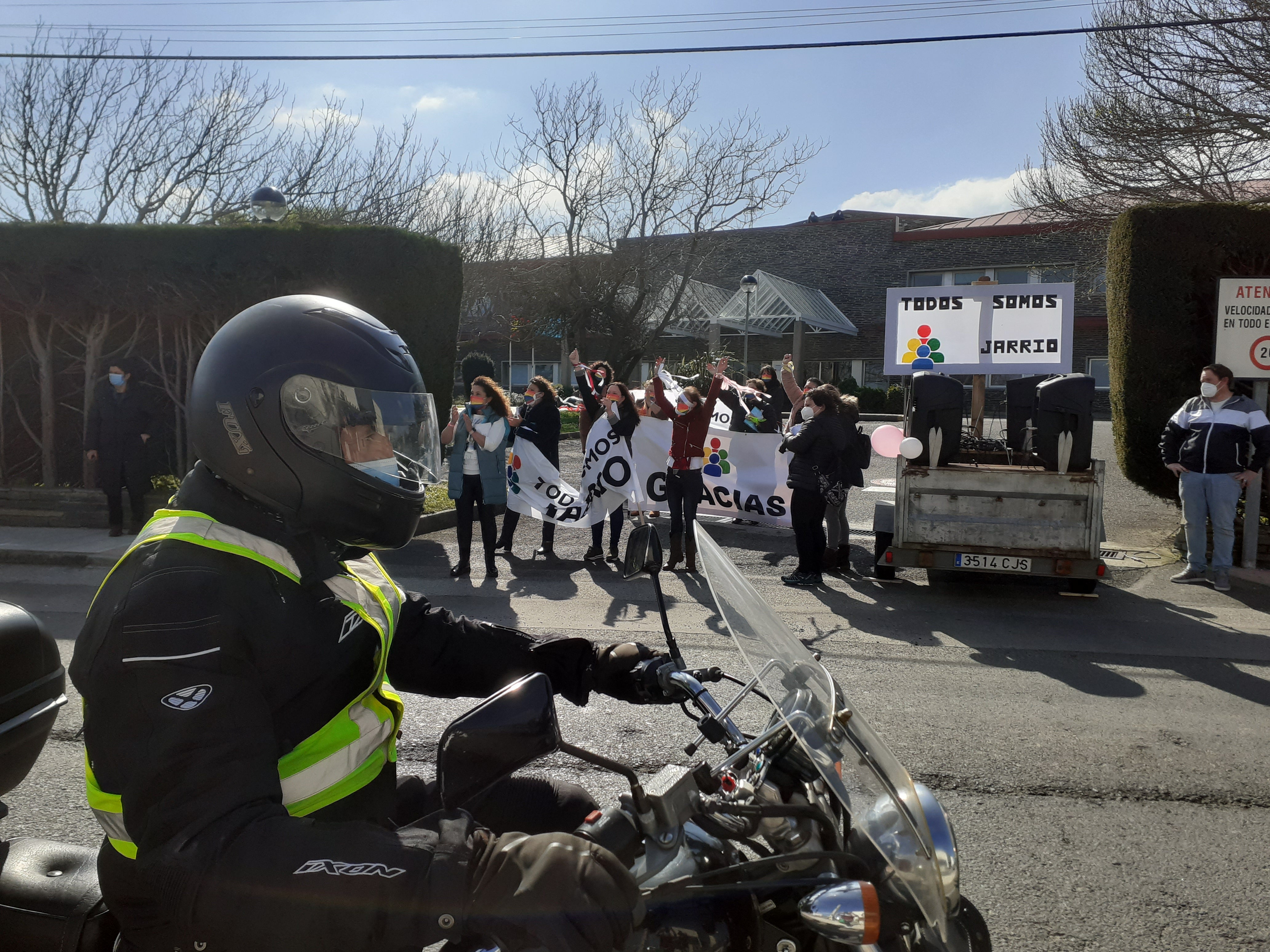 La Asociación “Todos Somos Jarrio” canaliza la problemática sanitaria del Occidente y los testimonios de los afectados “yo me opere del corazón y tuve tres años para hacer la primera revisión”. La Asociación “Todos Somos Jarrio” canaliza la problemática sanitaria del Occidente y los testimonios de los afectados “yo me opere del corazón y tuve tres años para hacer la primera revisión”.