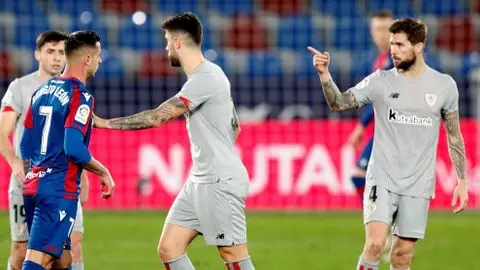 Levante Athletic Iñigo Martínez