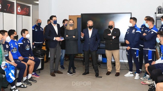 Couceiro habla mañana: Viabilidad del Dépor sí y ... ¿Muchos recortes también? Couceiro habla mañana: Viabilidad del Dépor sí y ... ¿Muchos recortes también?