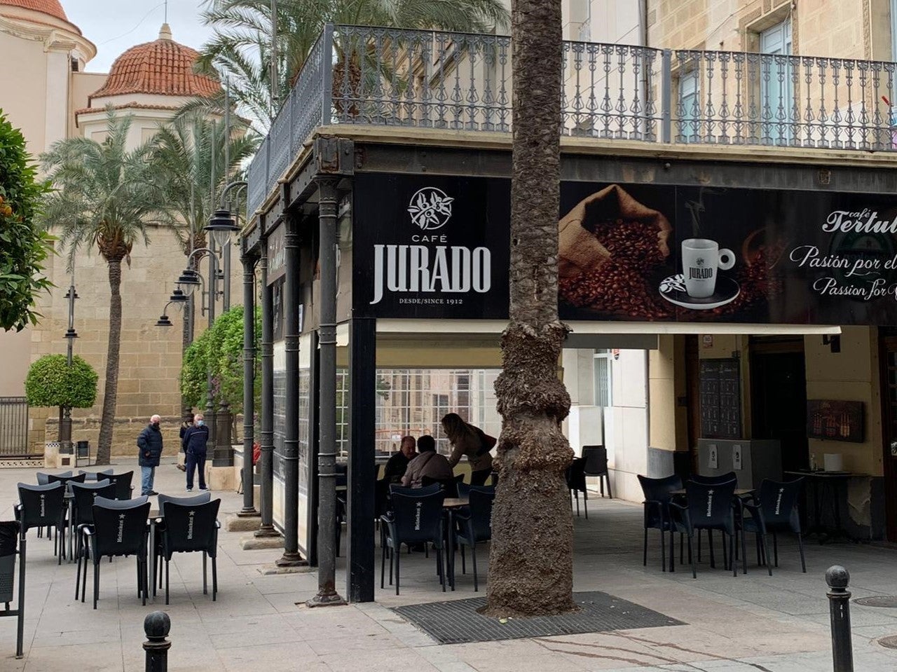 El Ayuntamiento Crevillent habilita poder incrementar la superficie de las terrazas de los locales de hostelería El Ayuntamiento Crevillent habilita poder incrementar la superficie de las terrazas de los locales de hostelería