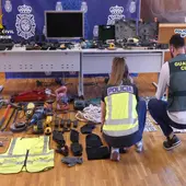 Guardia Civil y Policía Nacional detienen a seis personas y esclarecen 131 delitos de robo Guardia Civil y Policía Nacional detienen a seis personas y esclarecen 131 delitos de robo