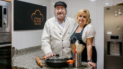 Josep Ma. Mañé i la Carme Julià a la seva cuina