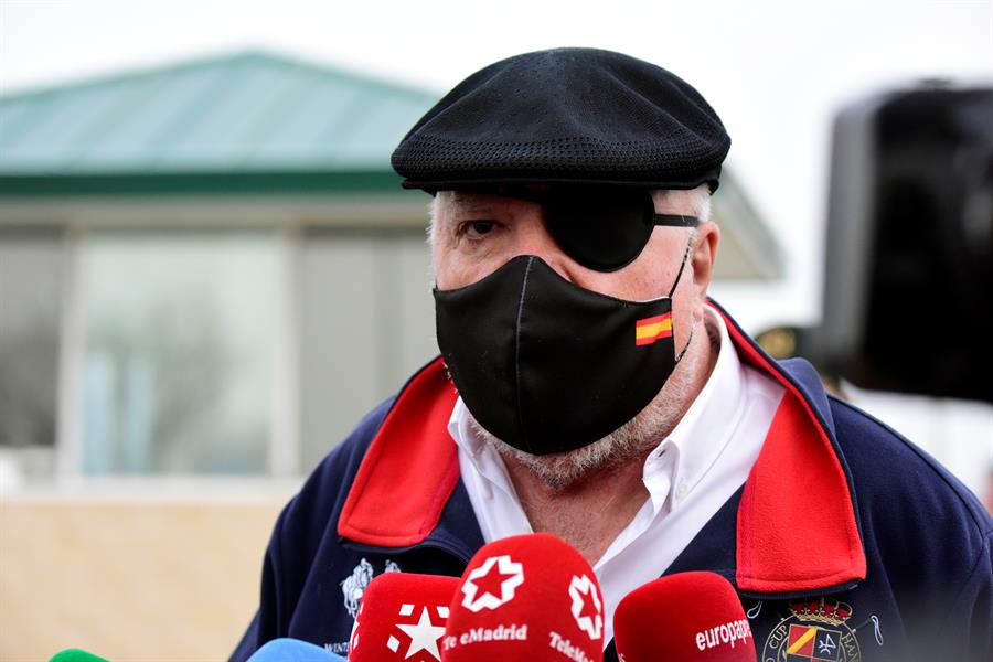 Persona física y un señor de Murcia: El momento 'Señor Miyagi' de Villarejo Persona física y un señor de Murcia: El momento 'Señor Miyagi' de Villarejo