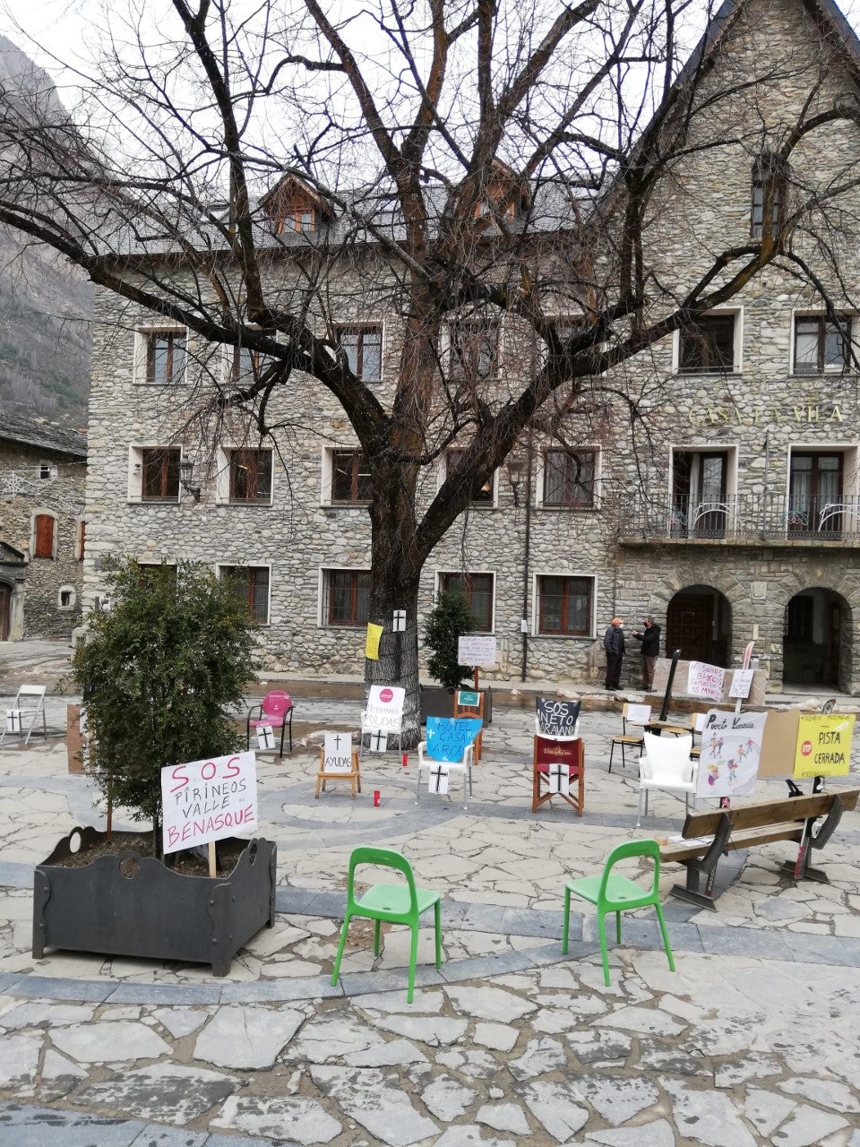 Ainhoa Lozano, SOS Pirineos, "los anuncios de ayudas son palabras vacías" Ainhoa Lozano, SOS Pirineos, "los anuncios de ayudas son palabras vacías"