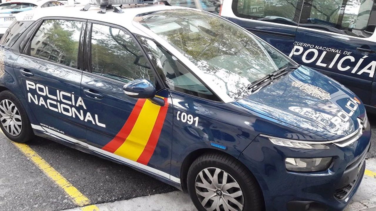 Imagen de archivo de un vehículo de la Policía Nacional