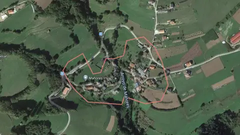 Se amplía el acondicionamiento de caminos y el puente de Máñores. Se amplía el acondicionamiento de caminos y el puente de Máñores.