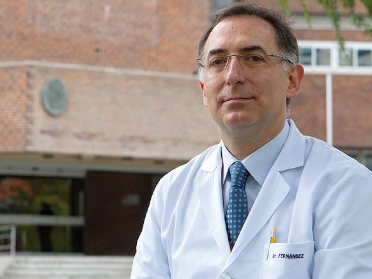 Secundino Fernández: "El olfato se puede rehabilitar en el 50% de los casos con entrenamiento" Secundino Fernández: "El olfato se puede rehabilitar en el 50% de los casos con entrenamiento"