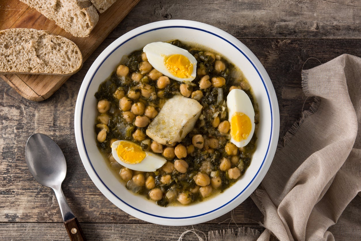 Mesa de Redacción: ¿Guisos de cuchara, también en verano? Mesa de Redacción: ¿Guisos de cuchara, también en verano?