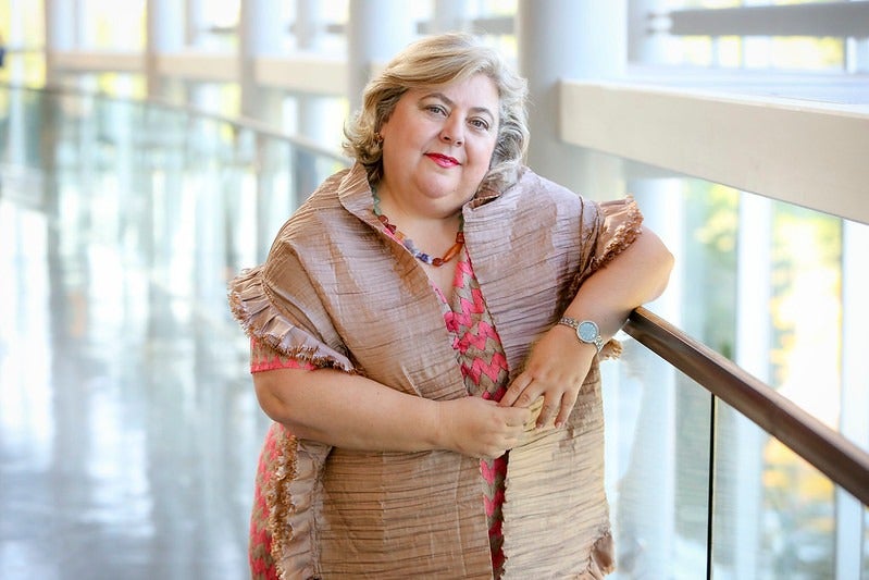 Clara Aguilera: "Hay que controlar el cupo de entrada de terceros países. La nueva PAC que viene premia el carácter sostenible de los cultivos". Clara Aguilera: "Hay que controlar el cupo de entrada de terceros países. La nueva PAC que viene premia el carácter sostenible de los cultivos".