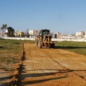 Comienza a instalarse el nuevo césped del 'Virgen del Carmen' Comienza a instalarse el nuevo césped del 'Virgen del Carmen'
