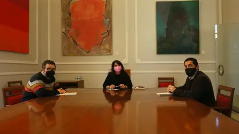De izquierda a derecha Óscar Mengual, Julia Parra y Toni Francés De izquierda a derecha Óscar Mengual, Julia Parra y Toni Francés