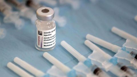 Una dosis de la vacuna de AstraZeneca.