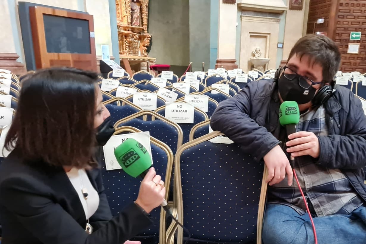 El Parlamento de Andalucía pide al resto de administraciones "acciones concretas" para atajar el desempleo en Cádiz El Parlamento de Andalucía pide al resto de administraciones "acciones concretas" para atajar el desempleo en Cádiz